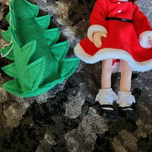 Madeline Christmas set 1999 by Eden LLC 8" - Picture 2 of 2